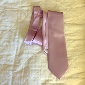 Lavender mens tie